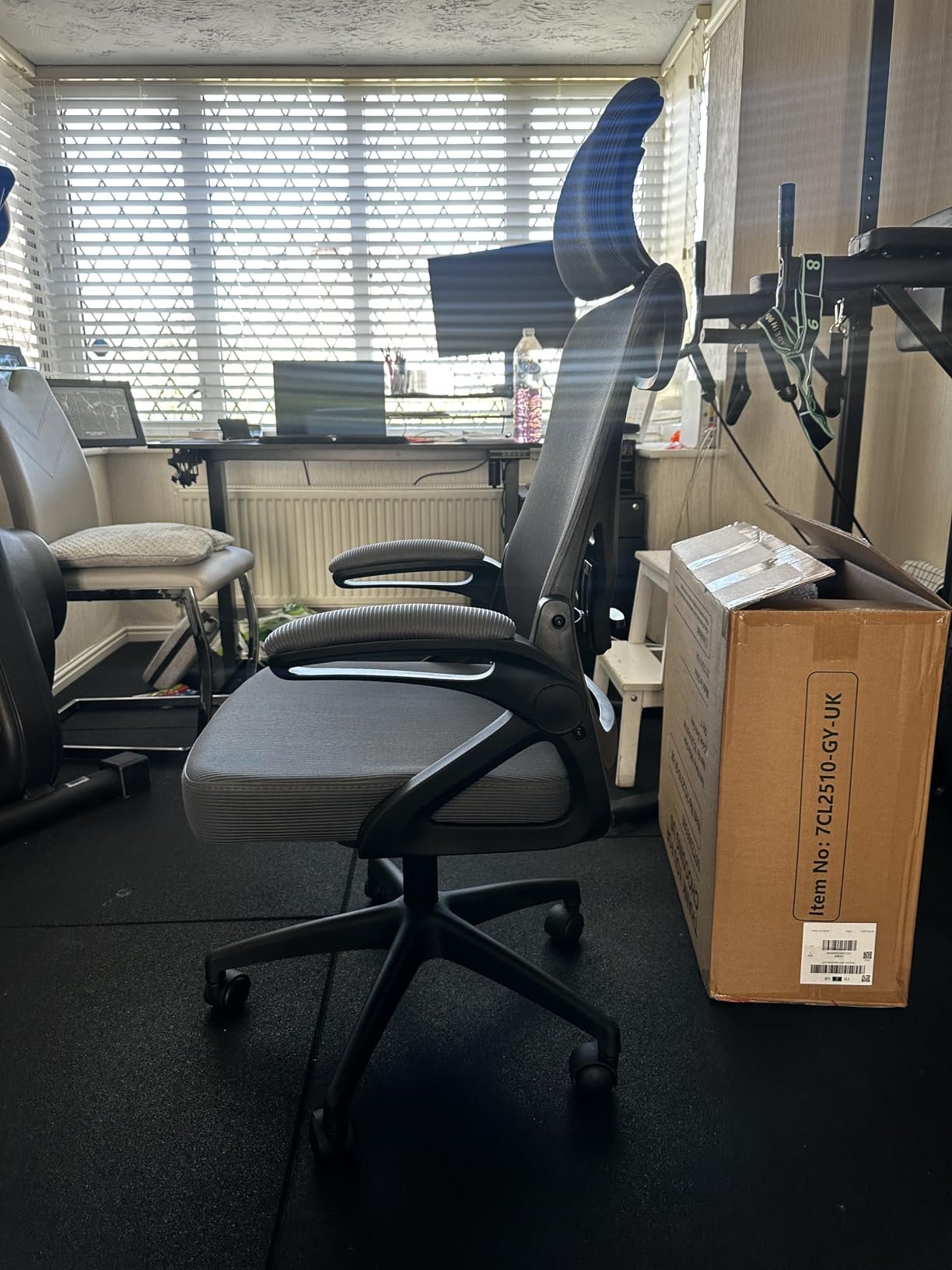 Customer side-view photo of the NordHorne chair